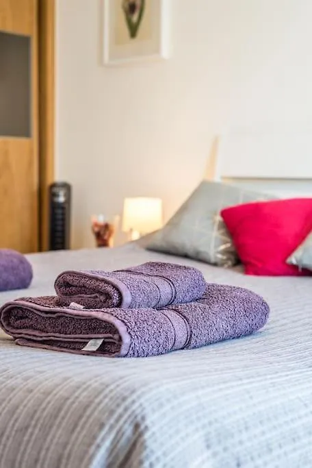 Marina Apartment Close To Beach & City Portimao