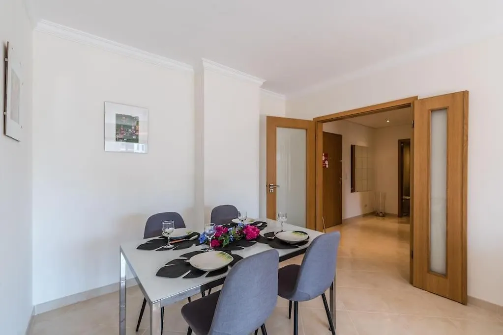 Marina Apartment Close To Beach & City Portimao